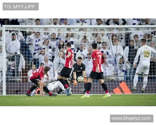 意甲激战皇马与曼联握手言和红牌事件引发全场热议